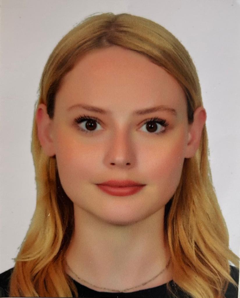 Dt. Özge Özkaya